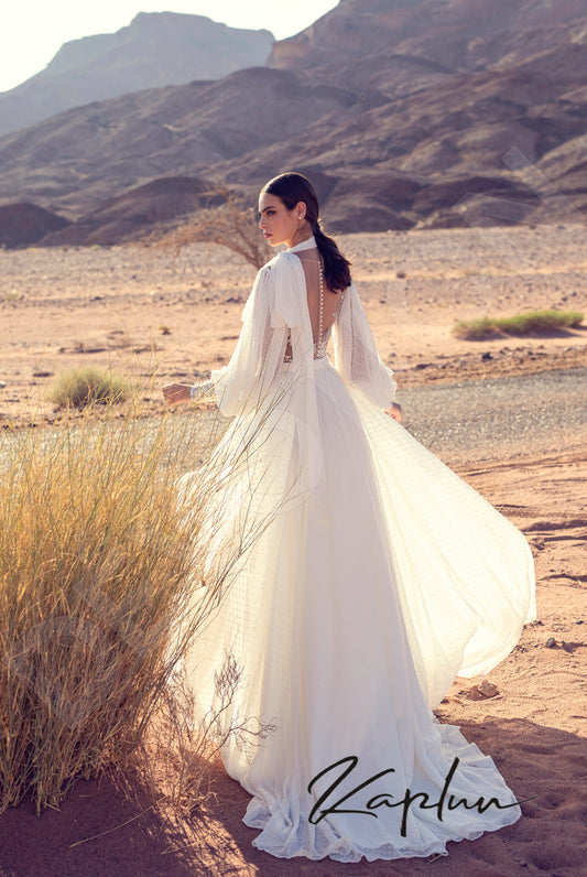 Santa-Lucia A-line Boat/Bateau Milk Wedding dress