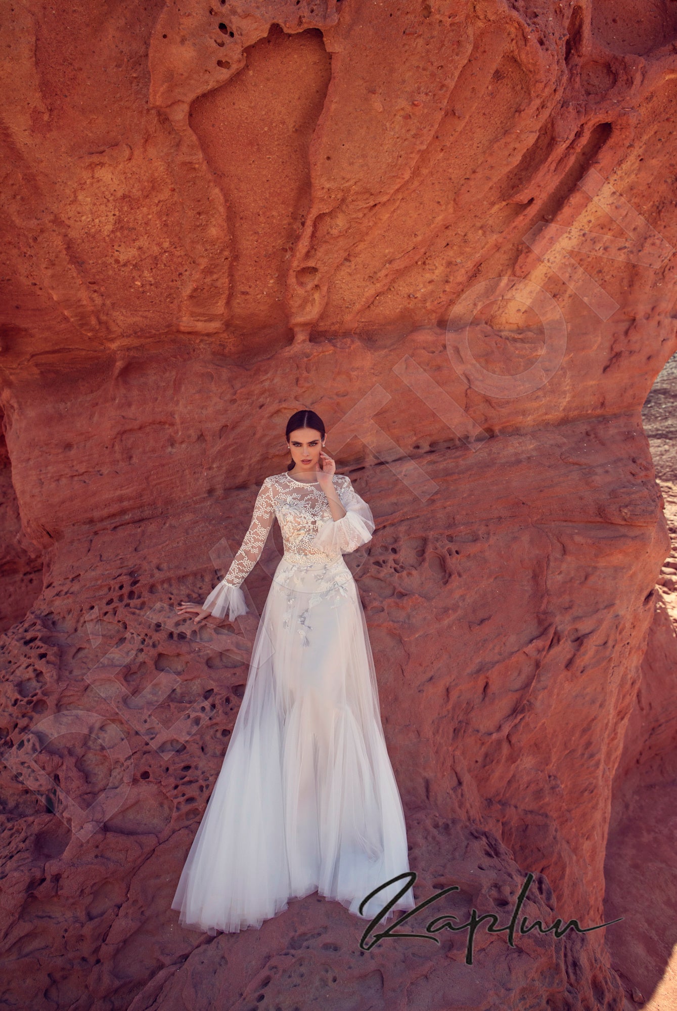 Vivara A-line Jewel Vanilla Milk Wedding dress