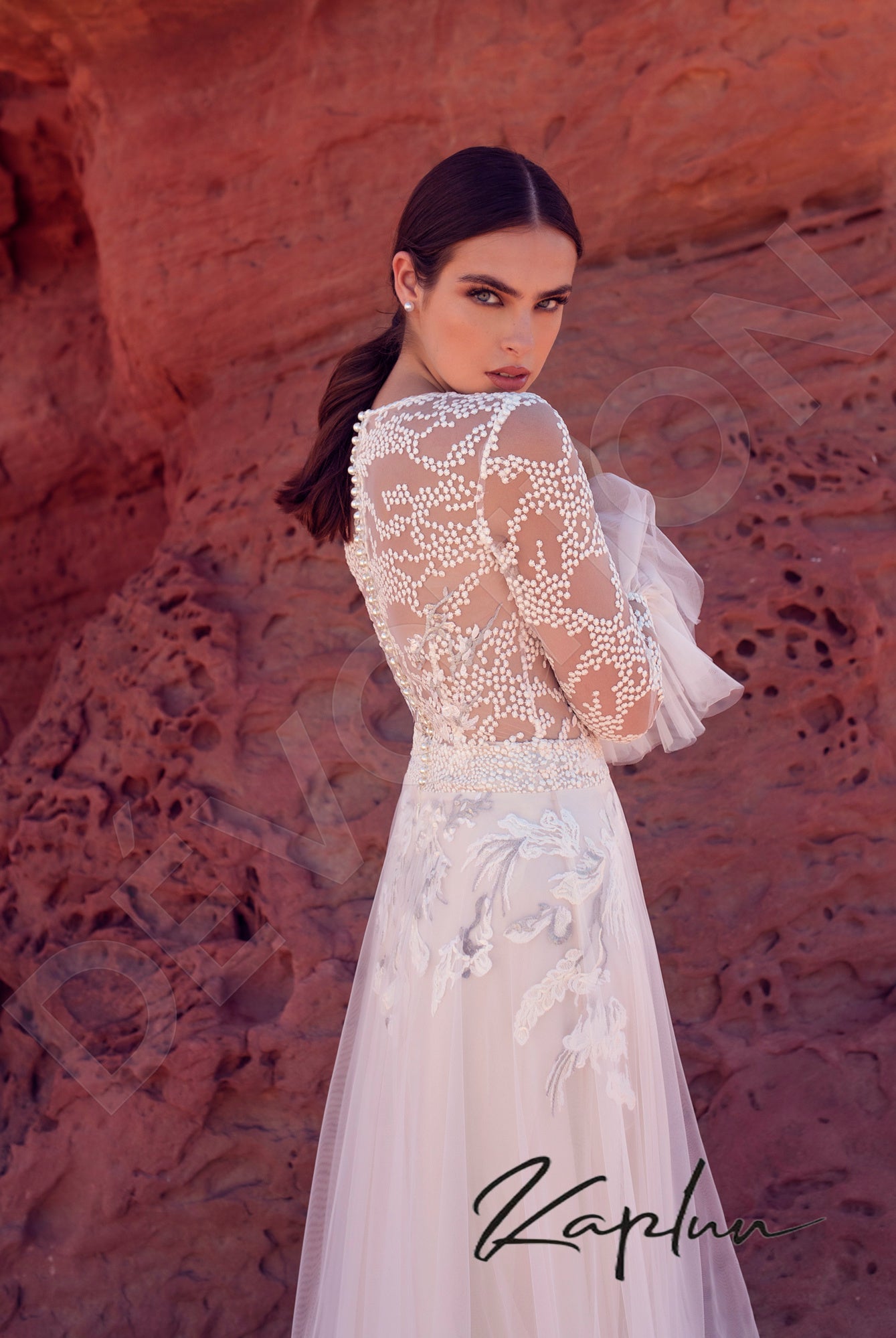 Vivara A-line Jewel Vanilla Milk Wedding dress