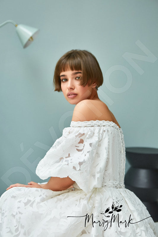 Calista A-line Off-shoulder/Drop shoulders Milk Wedding dress