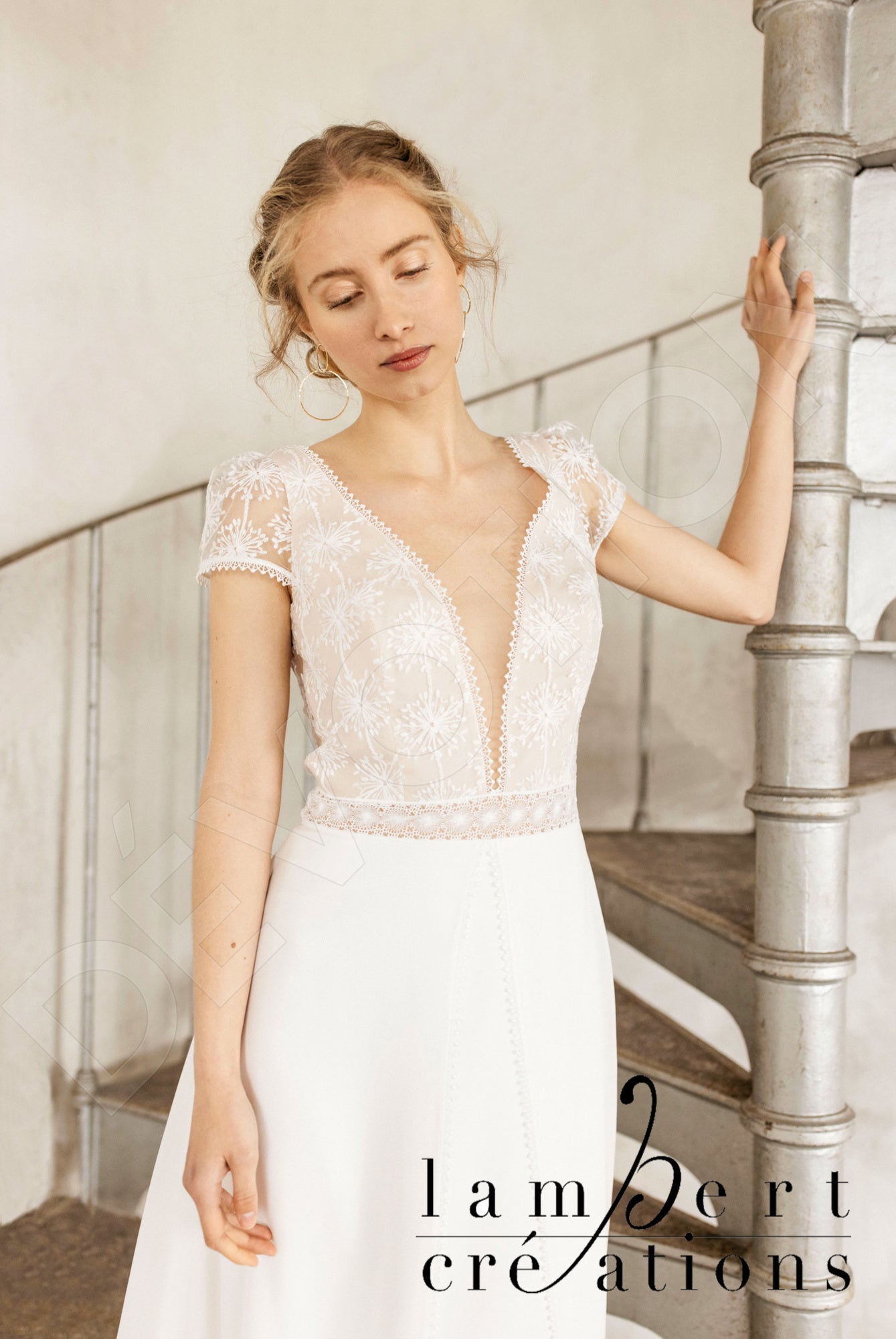Appalaches A-line Deep V-neck Ivory Nude Wedding dress