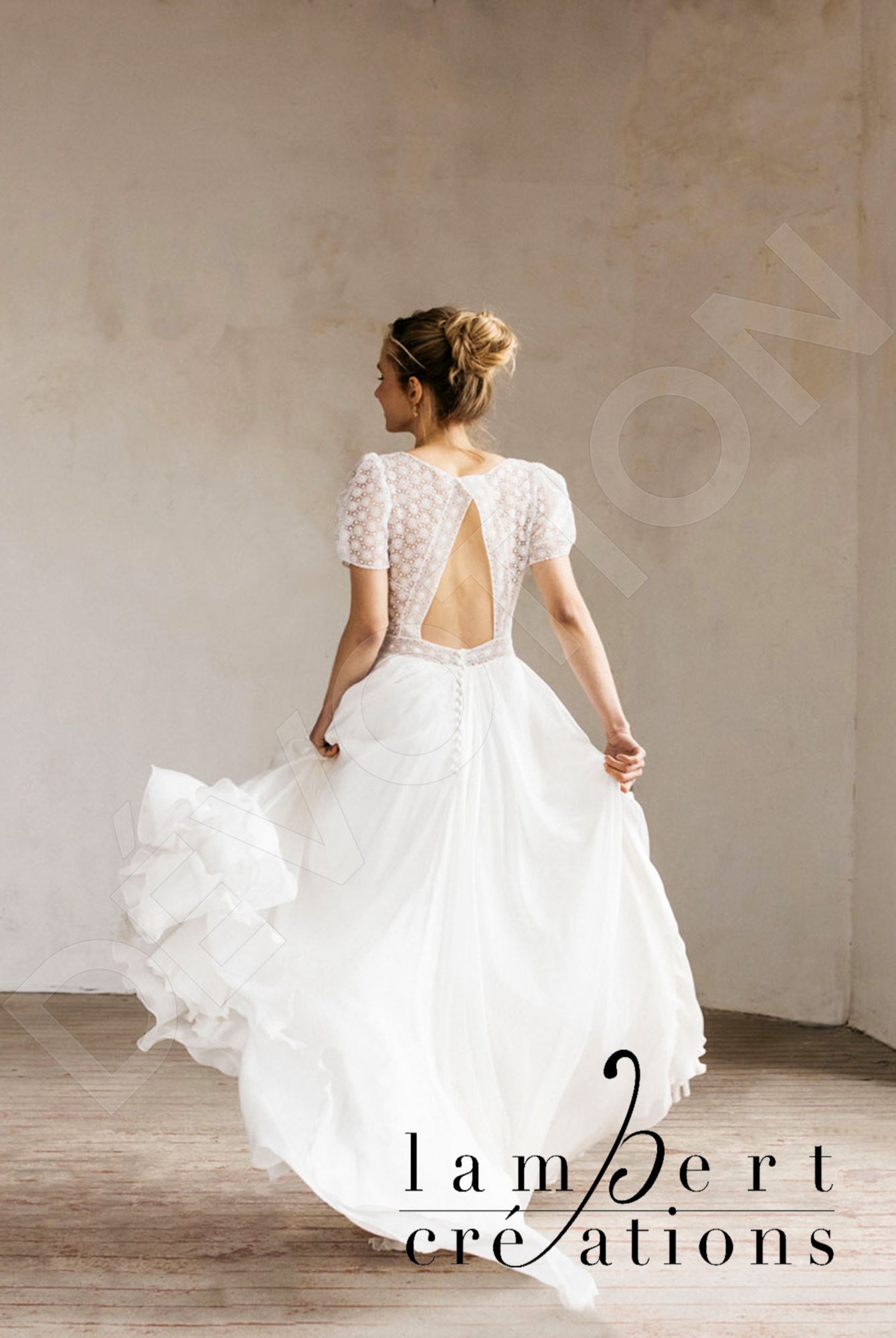 Edelweiss A-line V-neck Ivory Wedding dress