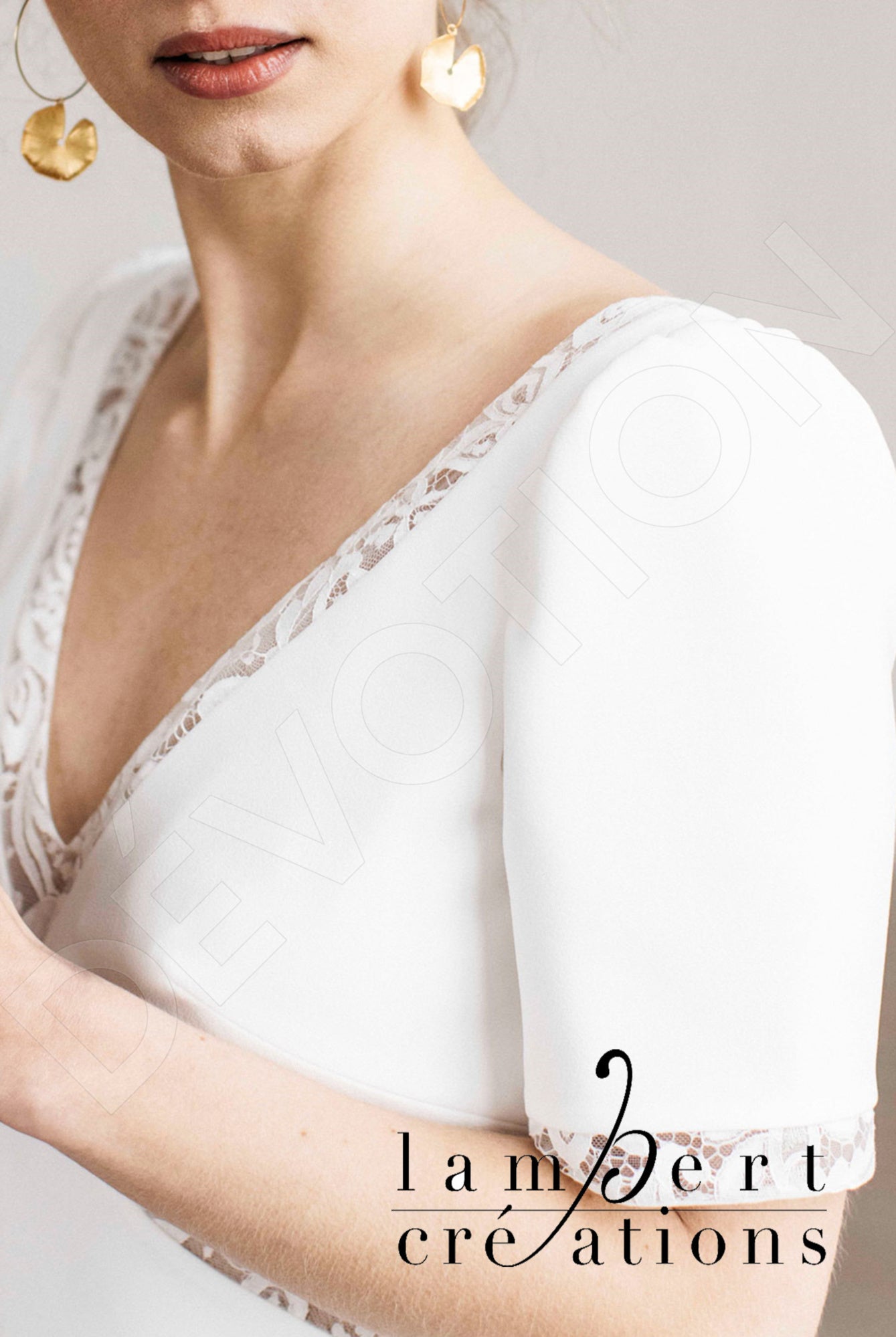 Sierra A-line V-neck Ivory Wedding dress