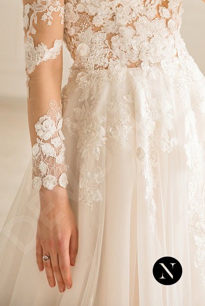 Phoenixe Full back A-line Long sleeve Wedding Dress 8