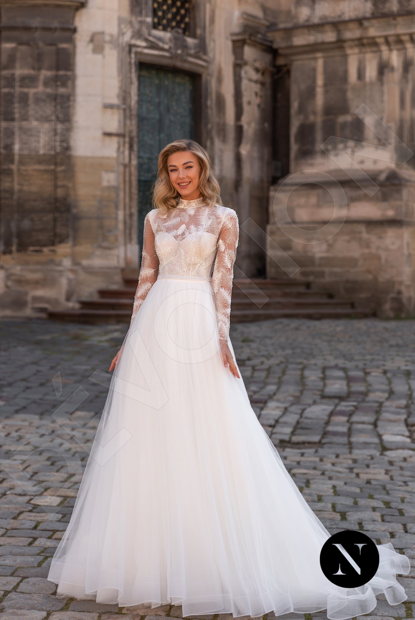 Lilou A-line High neck Milk Wedding dress