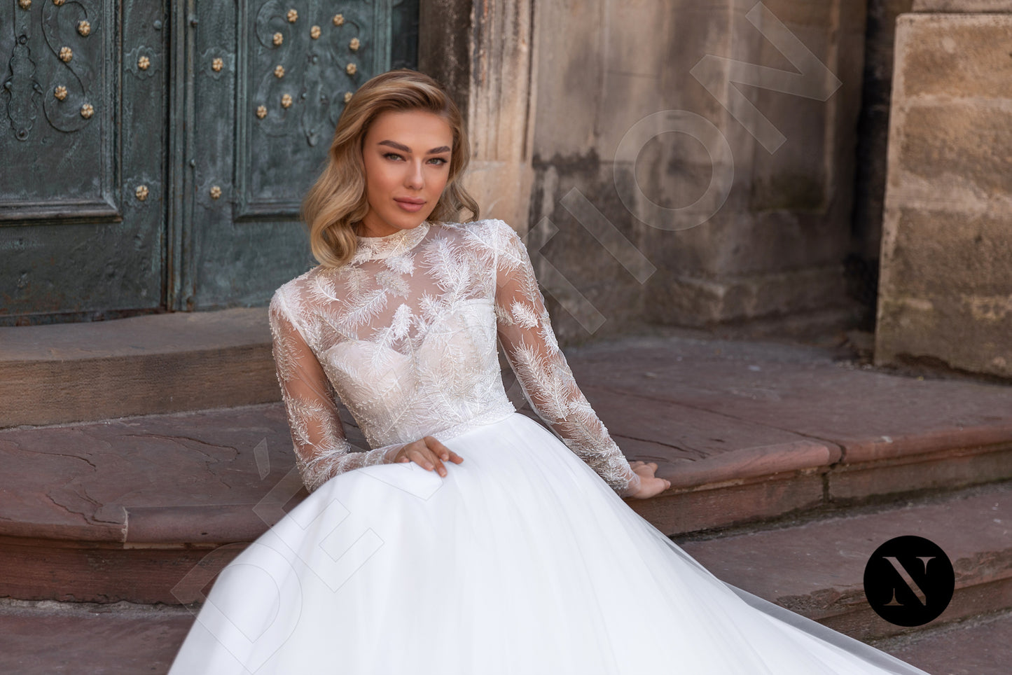 Lilou Full back A-line Long sleeve Wedding Dress 8