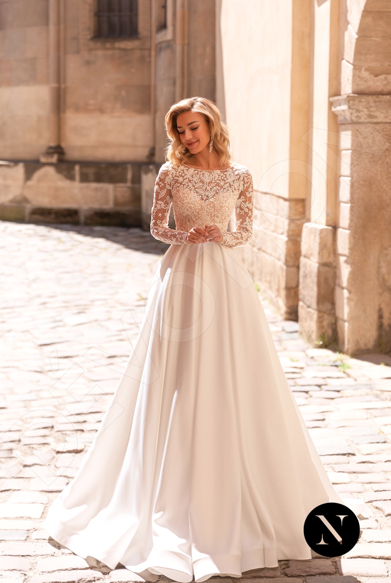Neva Full back A-line Long sleeve Wedding Dress 6