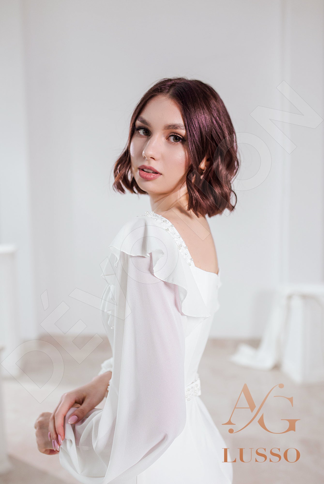 Jacquelina Open back Trumpet/Mermaid Long sleeve Wedding Dress 8