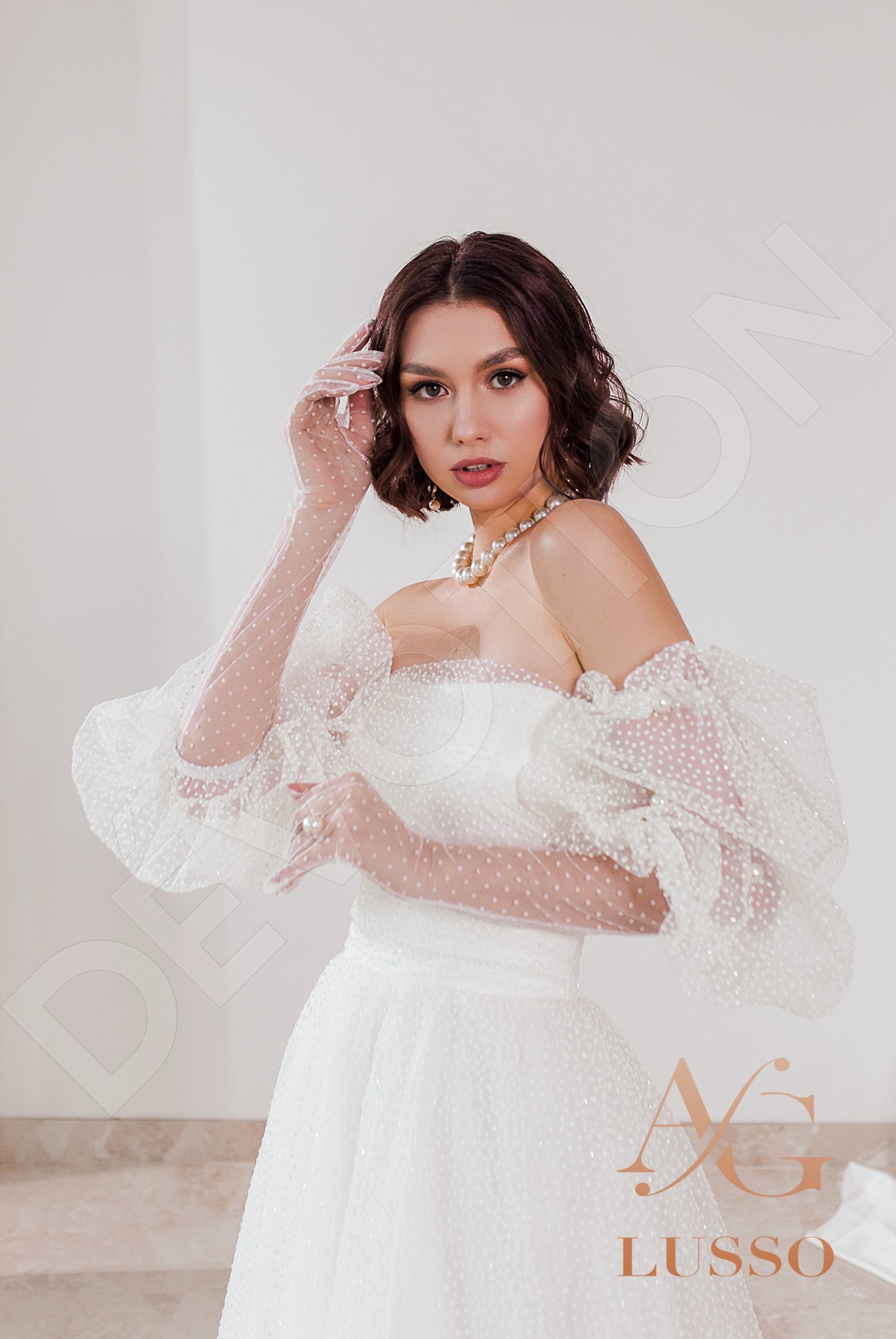 Sabrita A-line Straight across LightMilk Wedding dress
