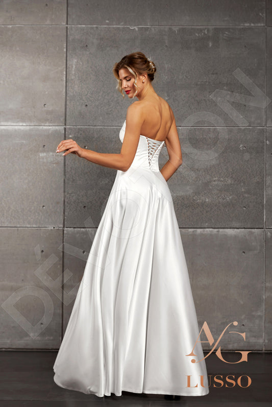 Laurence A-line Straight across Milk Wedding dress