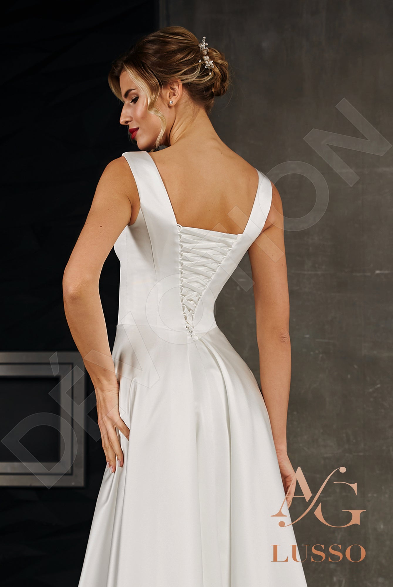 Dominique A-line Square Ivory Wedding dress