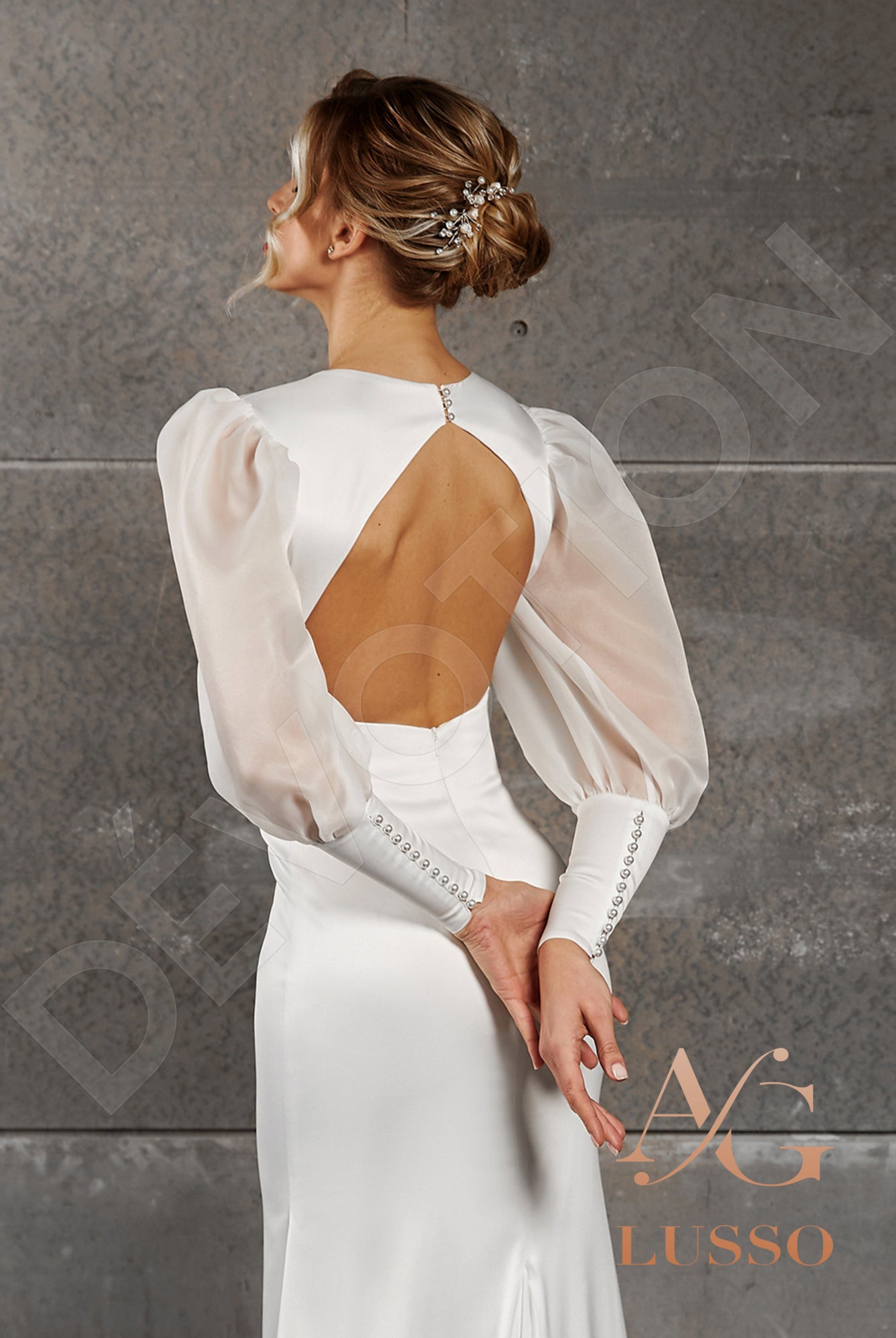 Marion Trumpet/Mermaid V-neck Milk Wedding dress