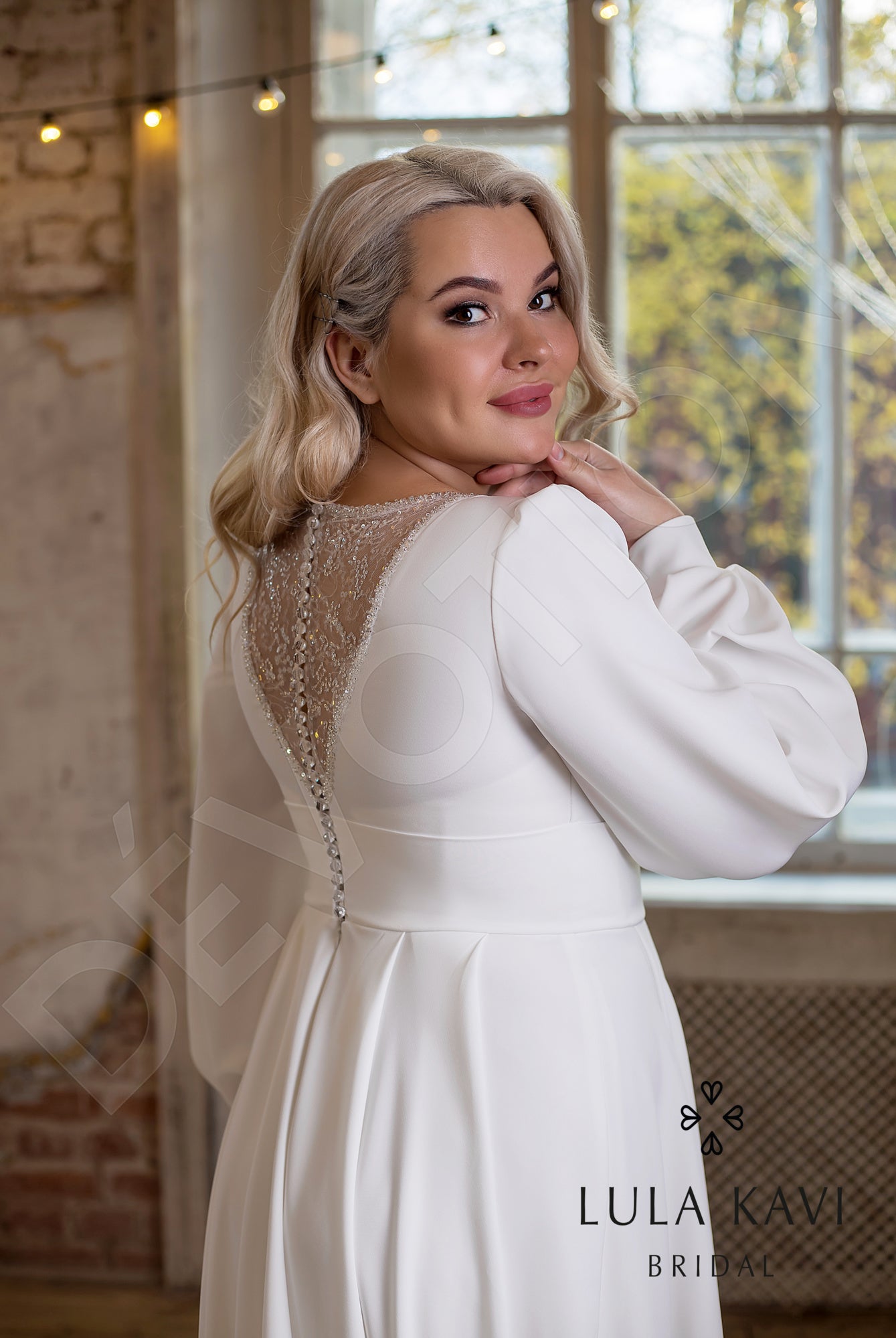 Rinne Full back A-line Long sleeve Wedding Dress 7