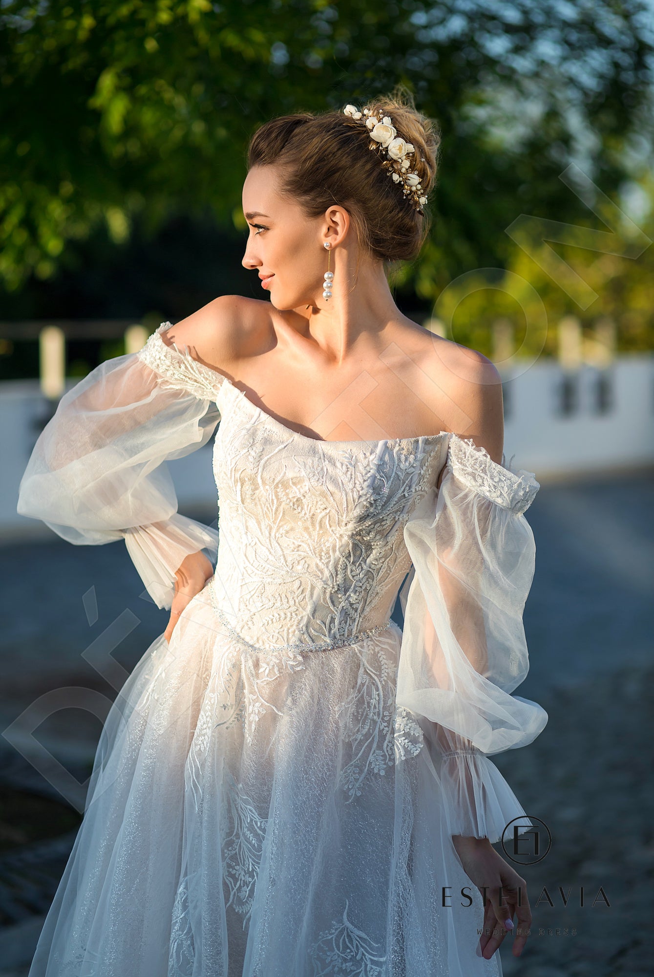 Lucina A-line Straight across Milk Cappuccino Wedding dress