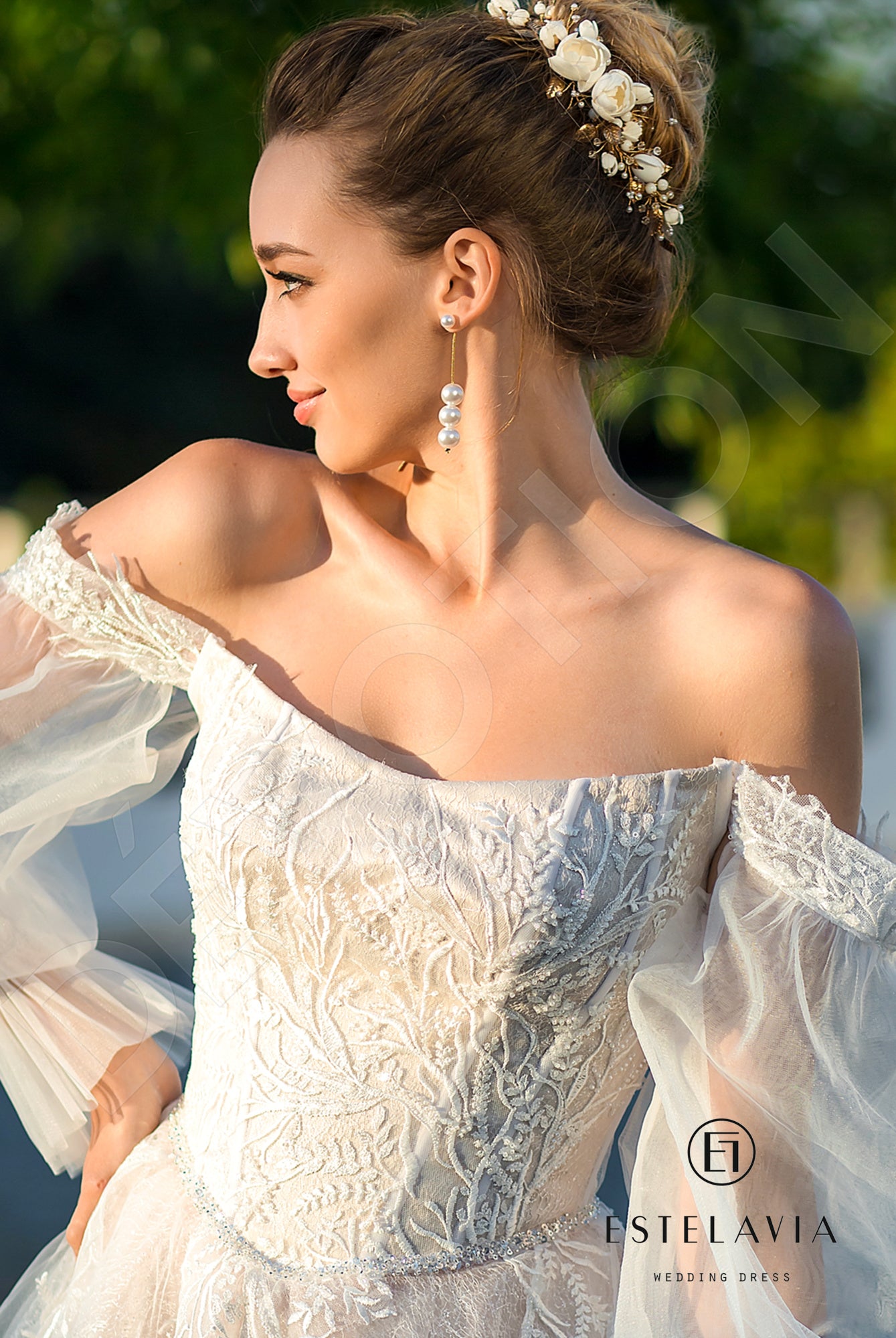Lucina A-line Straight across Milk Cappuccino Wedding dress