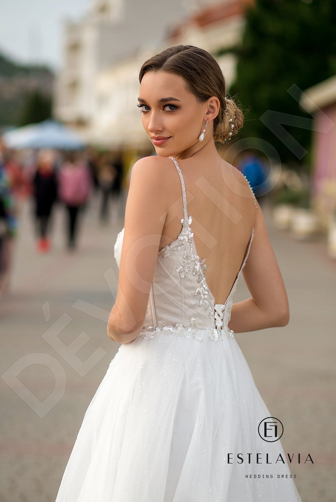 Nicolette Open back A-line Detachable sleeves and straps Wedding Dress 3