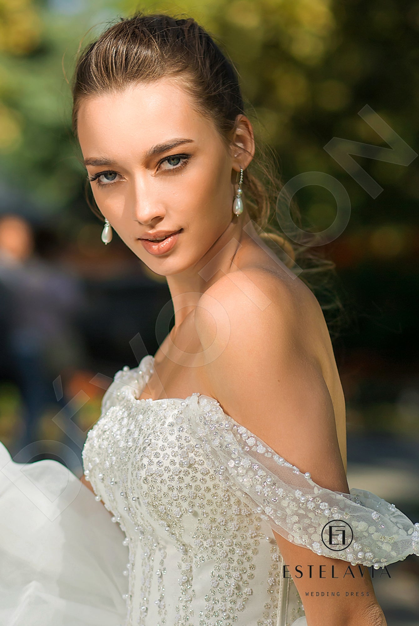 Violetta Open back A-line Straps Wedding Dress 8