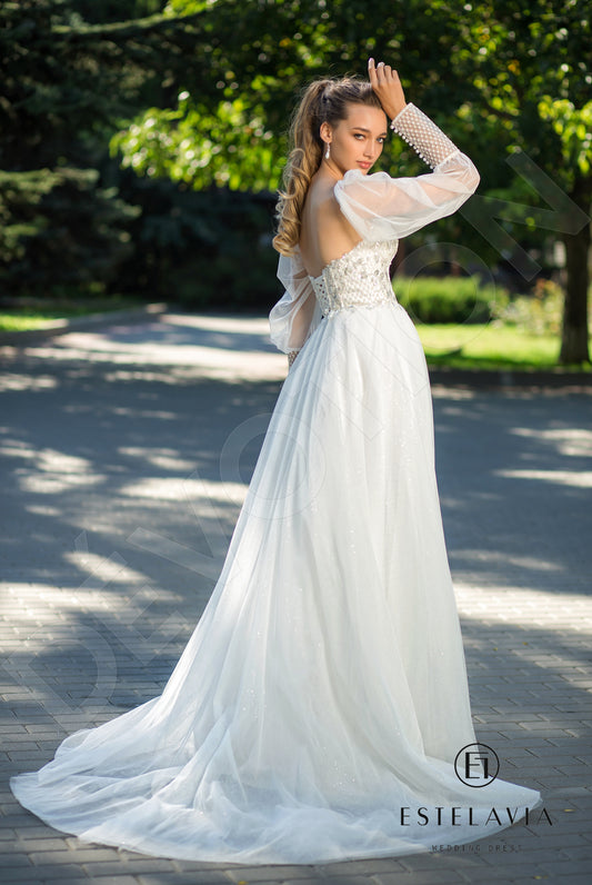 Zinovia A-line Sweetheart Milk Wedding dress