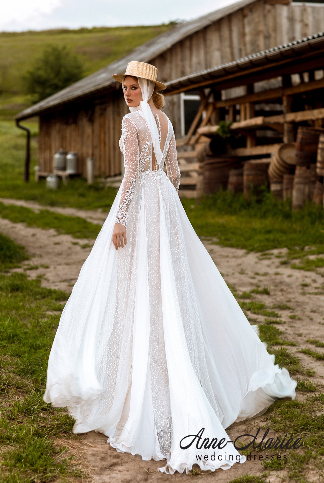 Celiane Full back A-line Long sleeve Wedding Dress Back
