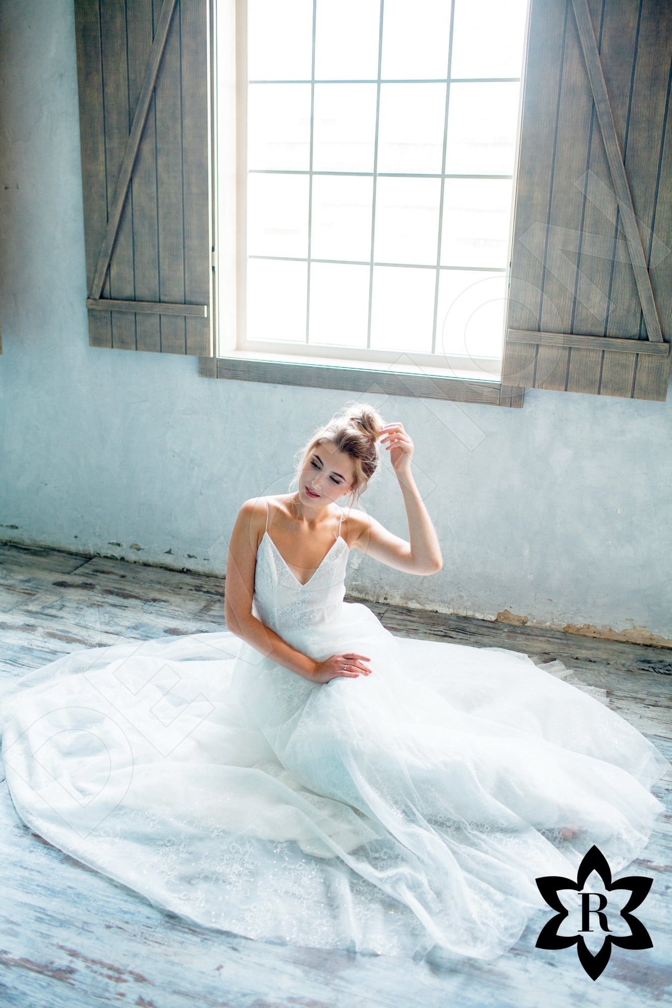 Camiela A-line V-neck Milk Wedding dress
