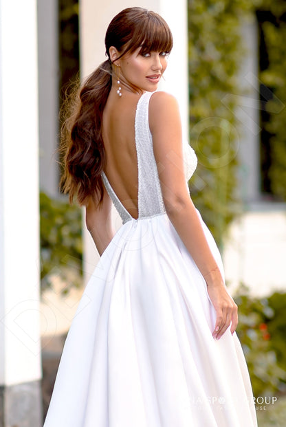 Songj Open back A-line Straps Wedding Dress 3