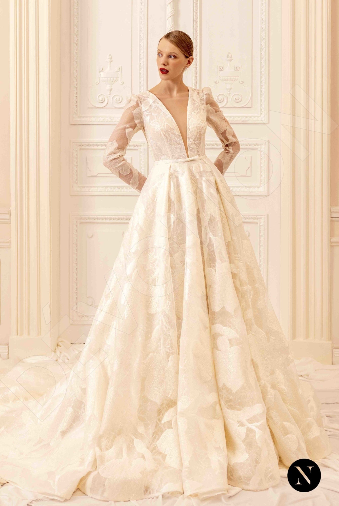 Alison A-line Deep V-neck Ivory Nude Wedding dress