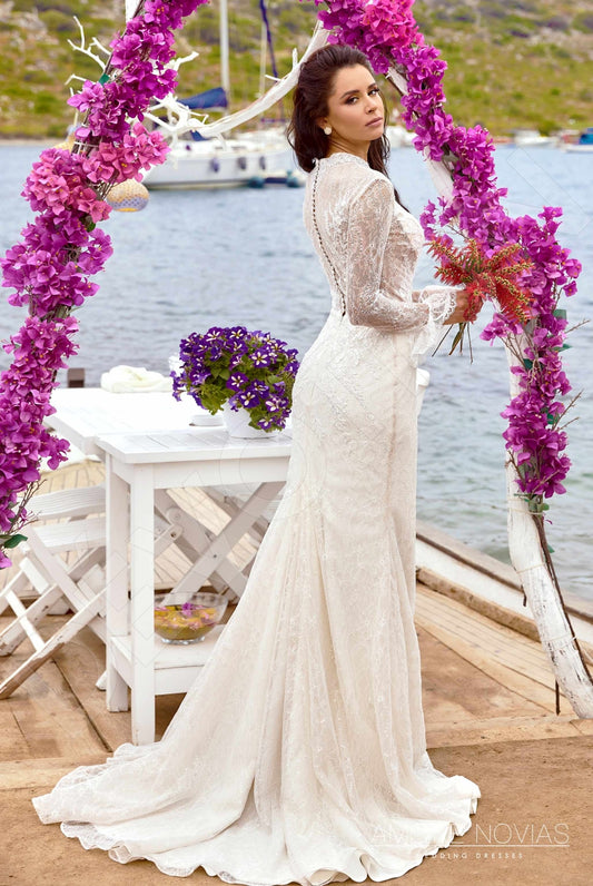 Hale Trumpet/Mermaid V-neck Milk Nude Wedding dress
