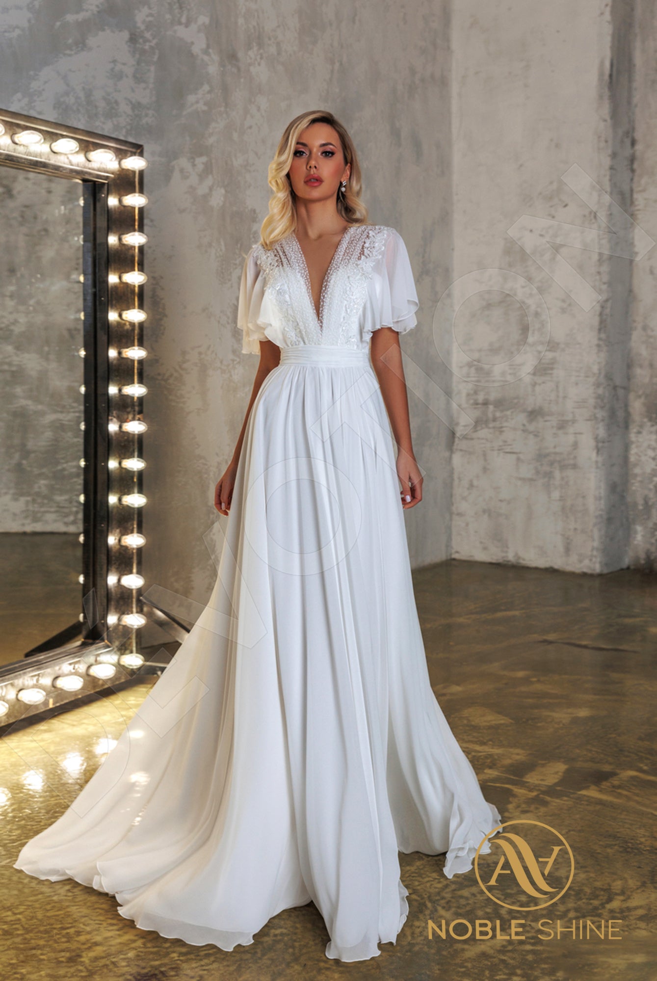Liadan A-line Deep V-neck Milk Wedding dress