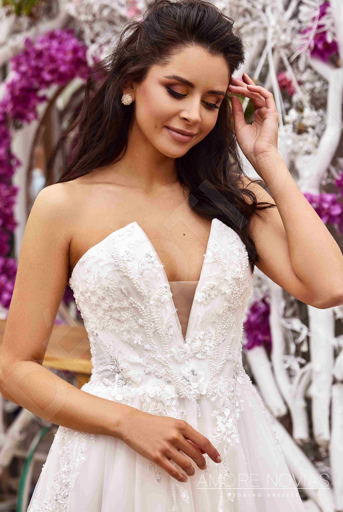 Casey Open back A-line Strapless Wedding Dress 3