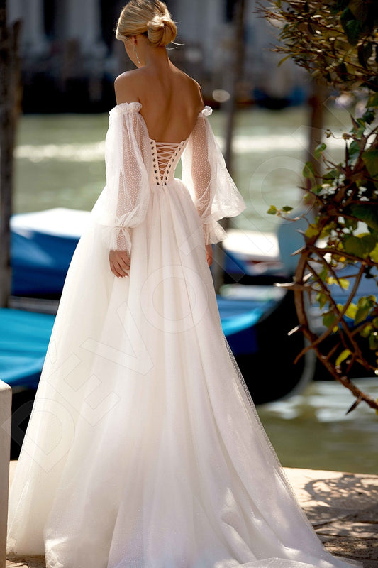 Jada Princess/Ball Gown Sweetheart Ivory Wedding dress