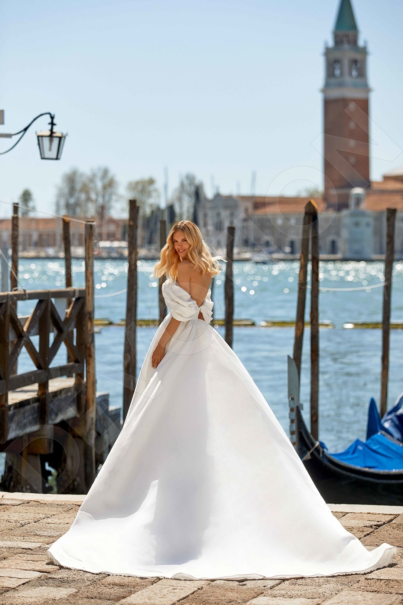 Lidis A-line Off-shoulder/Drop shoulders Ivory Wedding dress