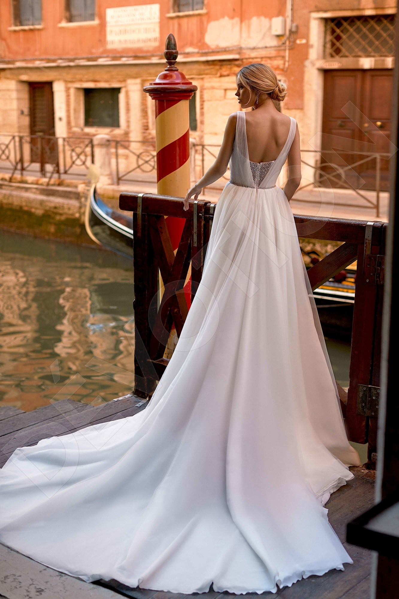 Samilla A-line Square Ivory Wedding dress 6