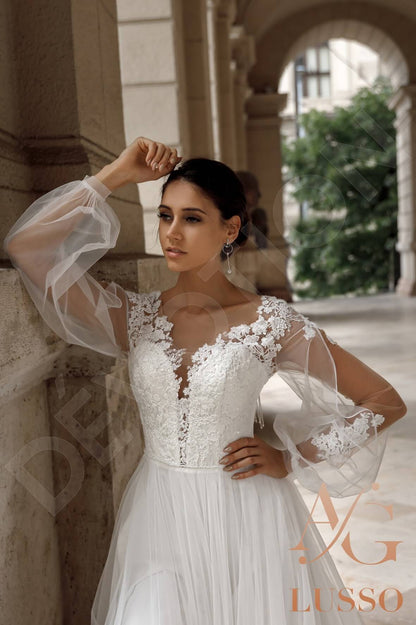 Fumiko Full back A-line Long sleeve Wedding Dress 3