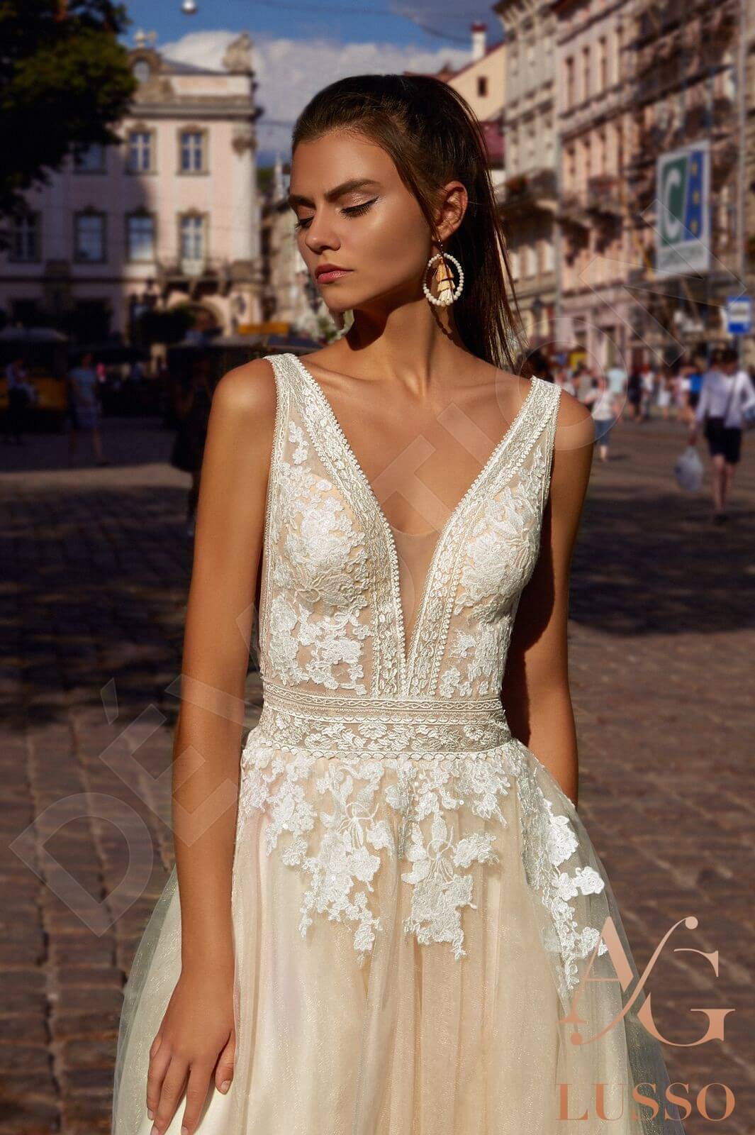 Lyuza A-line V-neck Milk Cream Wedding dress