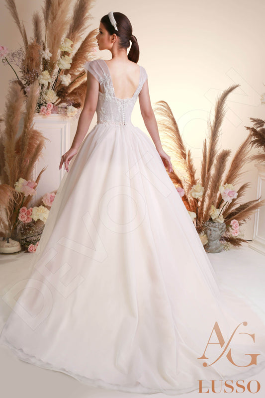 Elaria A-line Sweetheart Ivory Wedding dress