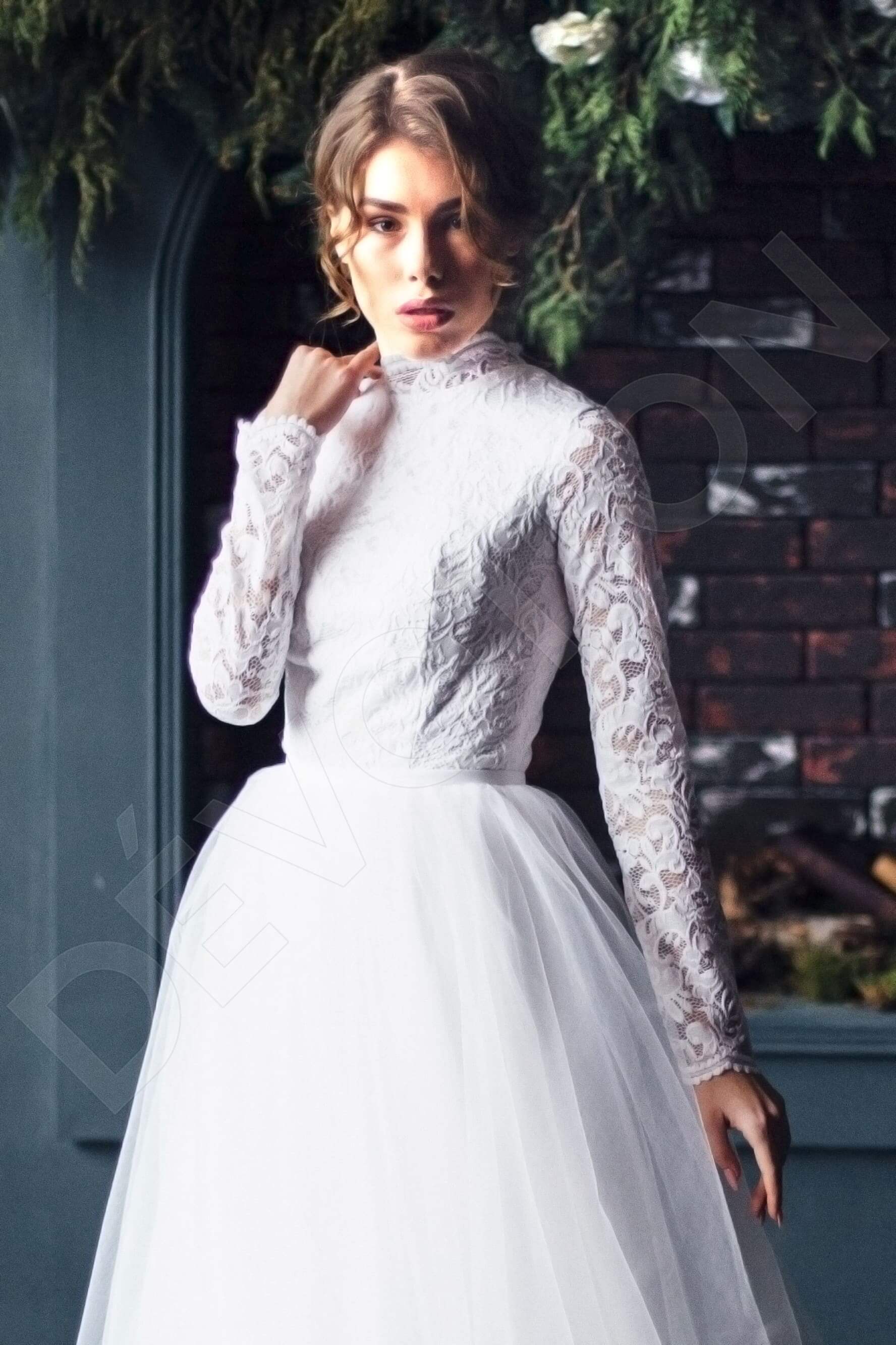 Callie A-line High neck Milk Wedding dress