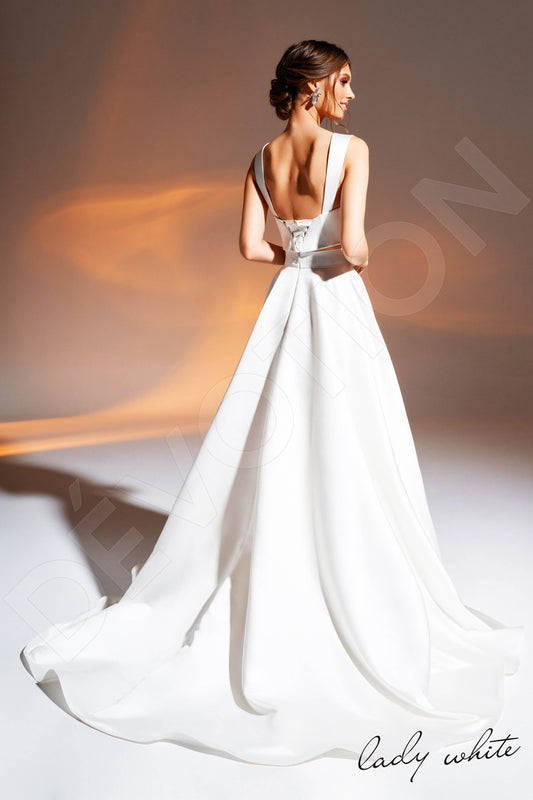 Oni A-line Sweetheart Ivory Wedding dress